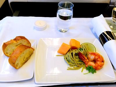 三十小時新加坡之旅 國泰長途與區域商務艙體驗與小吃服務